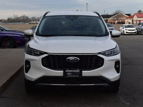 Used 2024 Ford Escape Platinum image 8