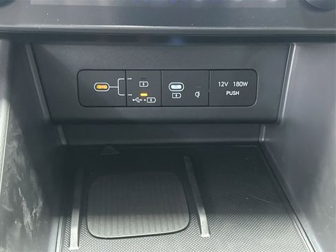 New 2025 Hyundai Sonata Limited image 22