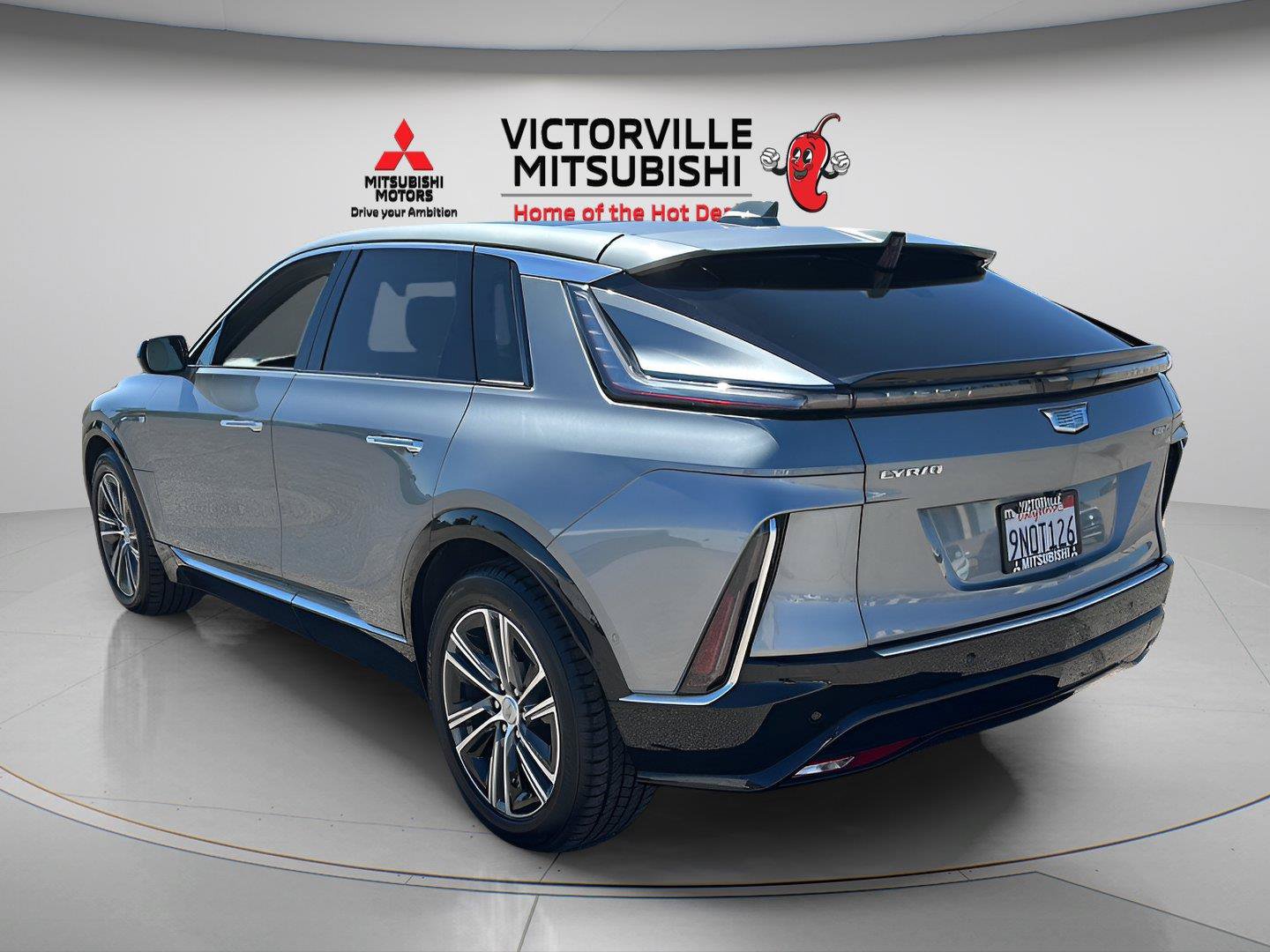 Used 2024 Cadillac Lyriq Luxury AWD/4WD image 5