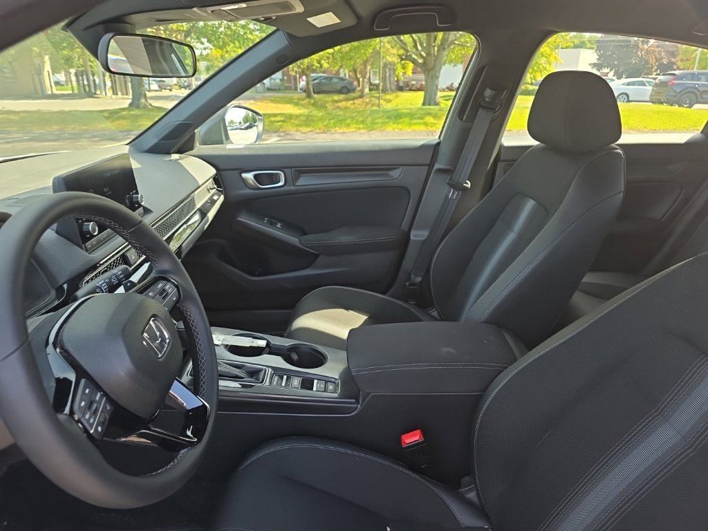 Used 2023 Honda Civic Sport image 21