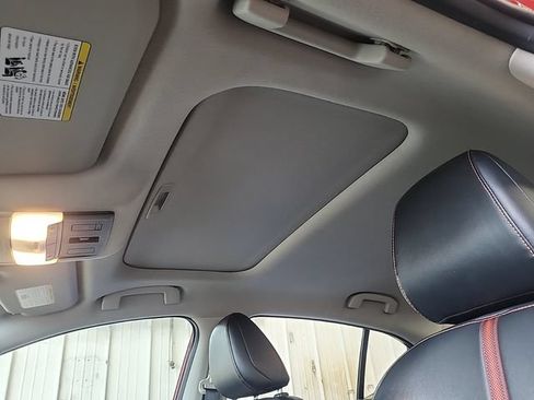 Used 2022 Nissan Sentra SR w/ SR Premium Package FWD image 12