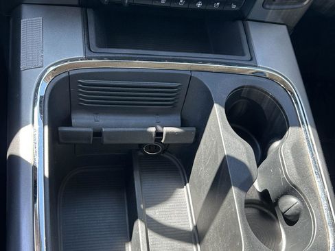 Used 2018 RAM 2500 Laramie w/ Sport Appearance Group image 31