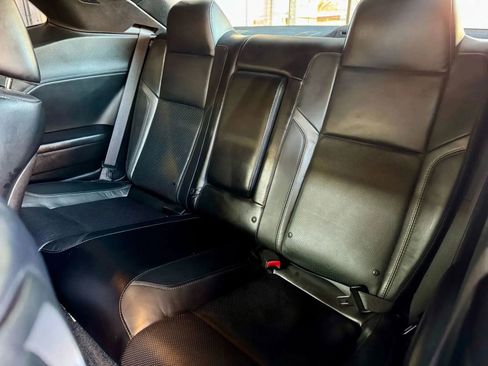 Used 2015 Dodge Challenger SXT Plus image 20