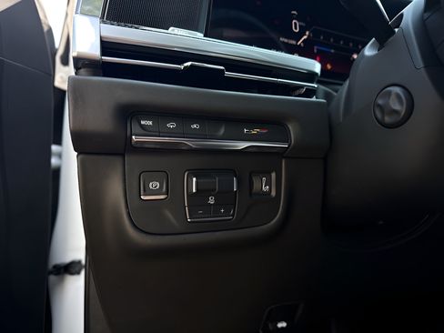Used 2025 Cadillac Escalade V w/ LPO, Floor Liner Package AWD/4WD image 15