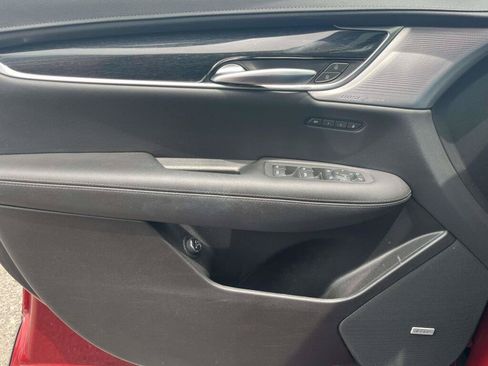 Used 2023 Cadillac XT5 Premium Luxury FWD image 29