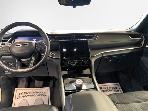 Used 2023 Jeep Grand Cherokee L Altitude image 22