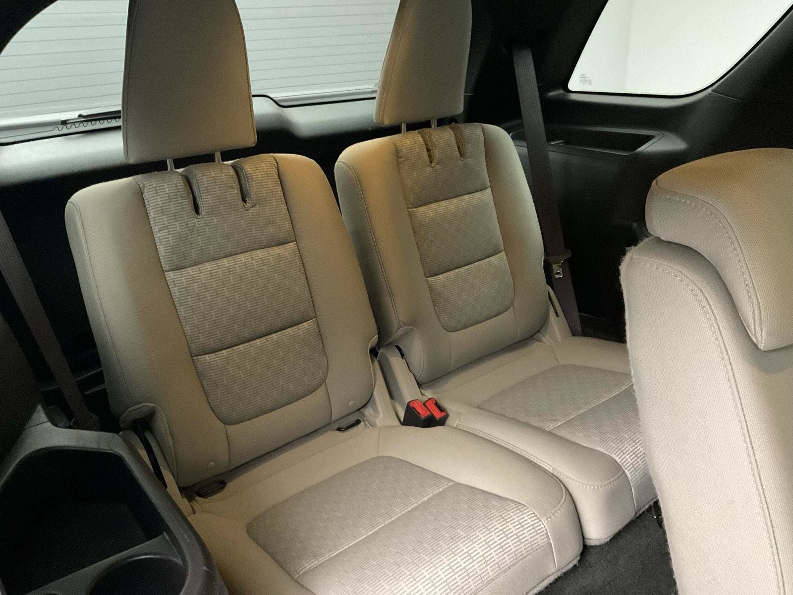 Used 2013 Ford Explorer XLT AWD/4WD image 27