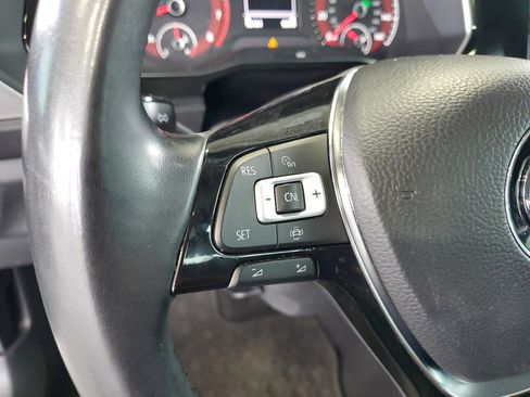 Used 2019 Volkswagen Jetta SE FWD image 24