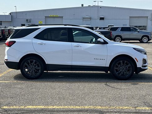 Used 2023 Chevrolet Equinox RS image 5