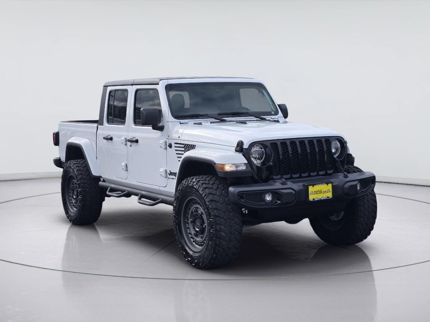 Used 2022 Jeep Gladiator Sport AWD/4WD image 3
