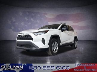Used 2020 Toyota RAV4 LE FWD video 1