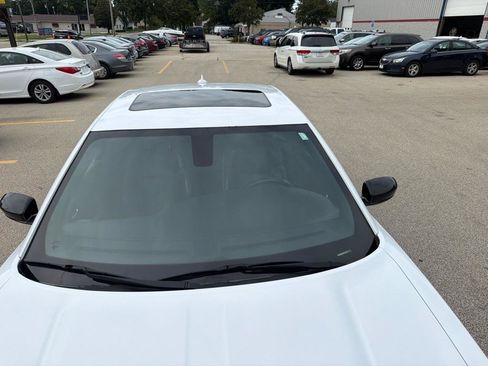 Used 2016 Dodge Charger R/T w/ Plus Group RWD image 4