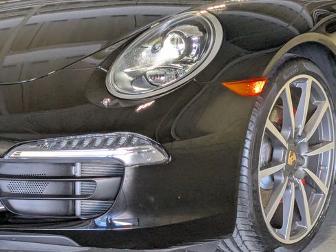 Certified 2015 Porsche 911 Carrera 4S AWD/4WD image 16