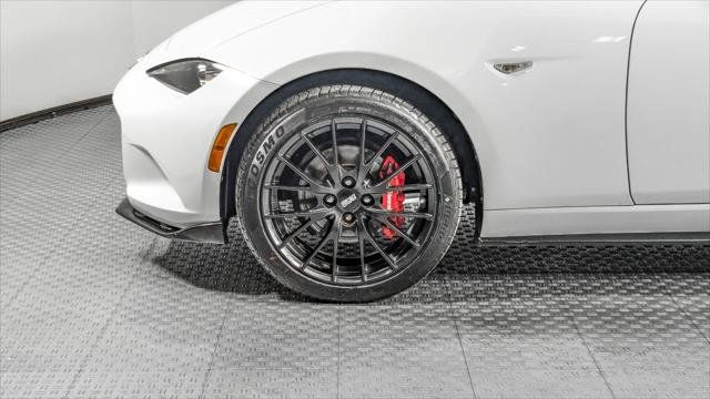 Used 2020 MAZDA MX-5 Miata Club w/ Brembo/BBS Recaro Package RWD image 24