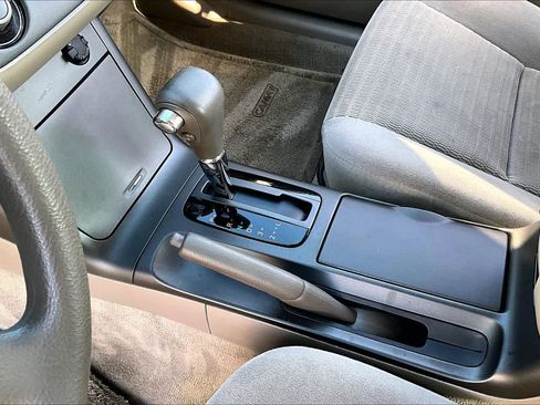 Used 2005 Toyota Camry LE image 15