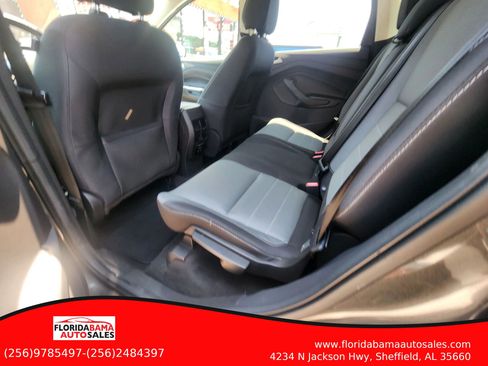 Used 2016 Ford Escape SE w/ Equipment Group 201A FWD image 11