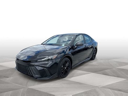 Used 2026 Toyota Camry SE FWD image 4
