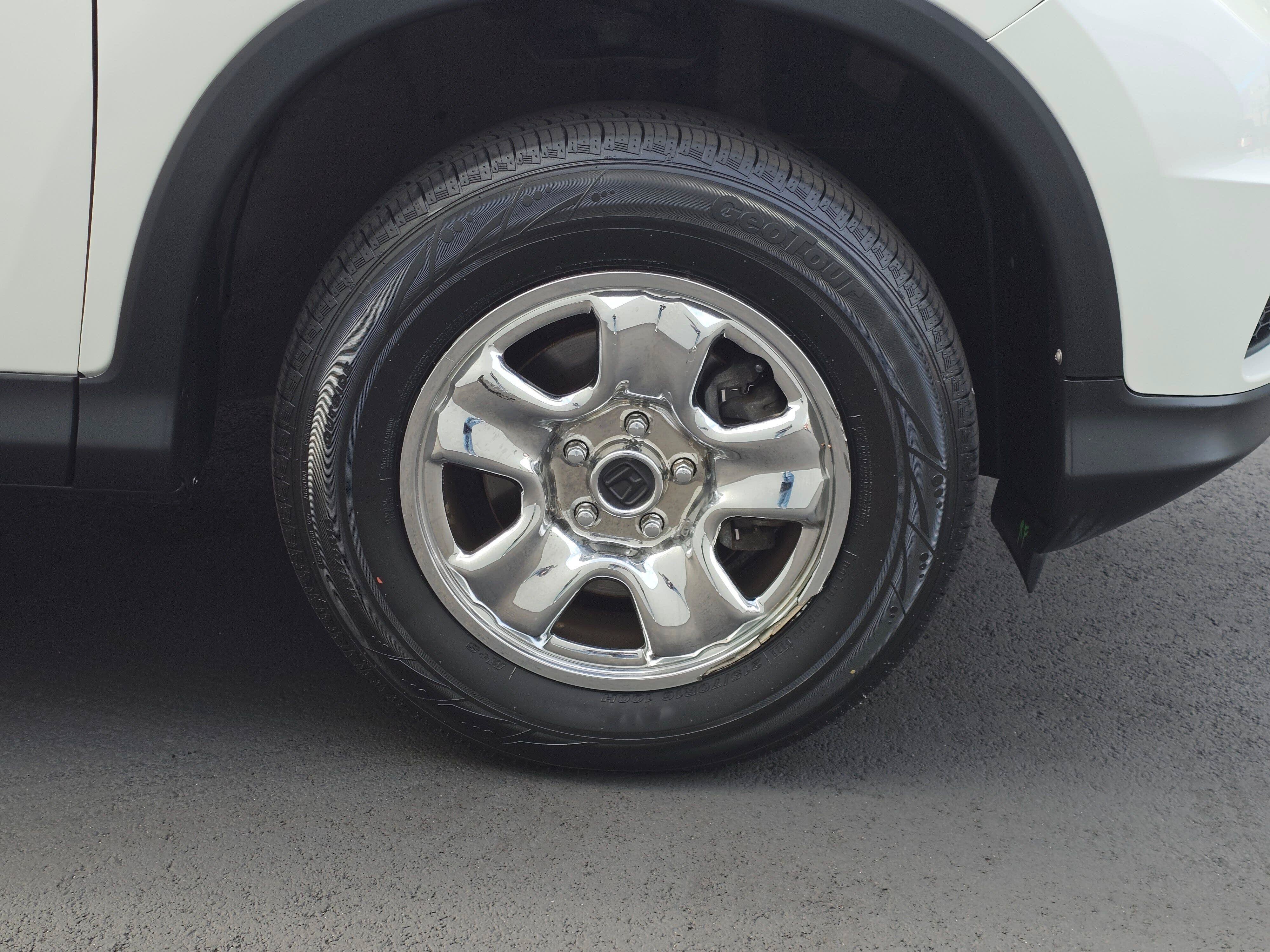 Used 2015 Honda CR-V LX image 9