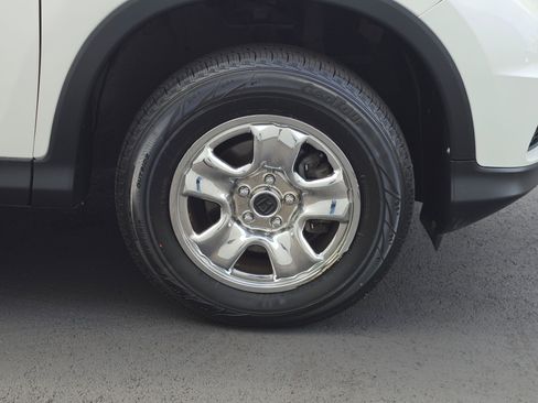 Used 2015 Honda CR-V LX image 9