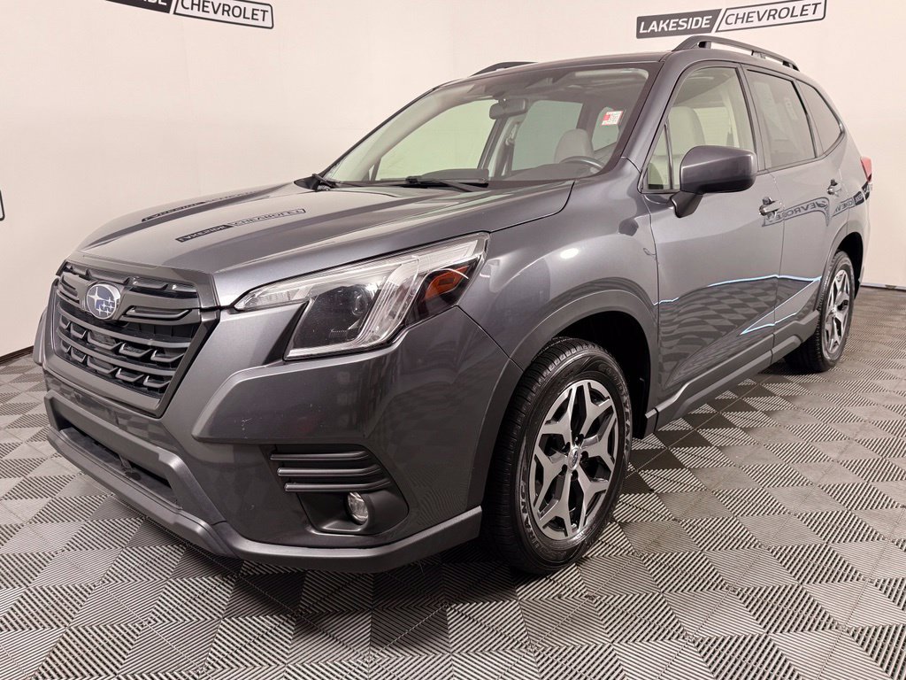 Used 2024 Subaru Forester Premium AWD/4WD image 2