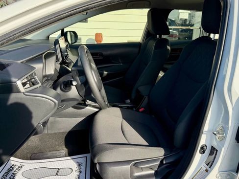 Used 2022 Toyota Corolla LE image 8