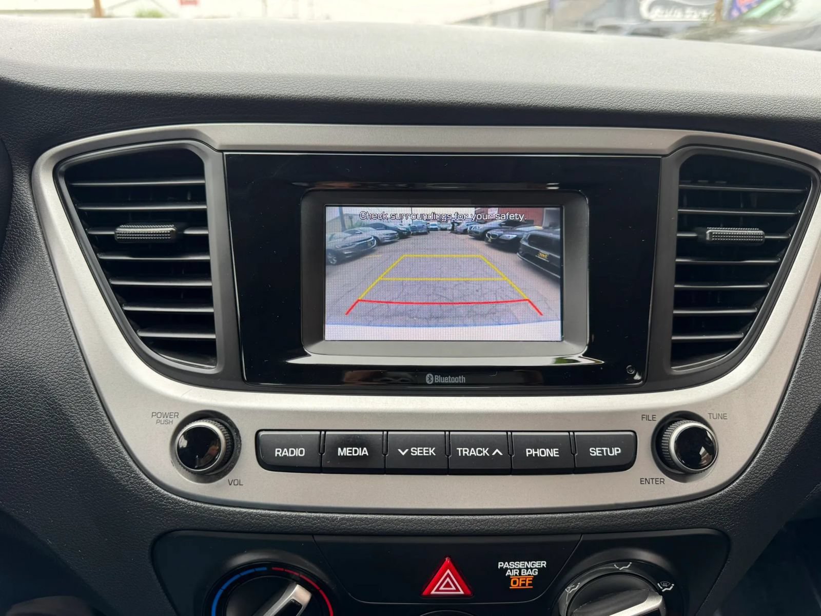 Used 2020 Hyundai Accent SE FWD image 19