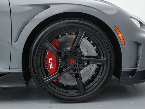 Used 2024 Bugatti Chiron Super Sport image 59