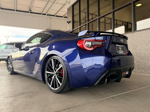 Used 2020 Toyota 86 GT image 28