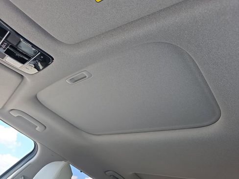 Used 2025 Hyundai Santa Fe Limited FWD image 30
