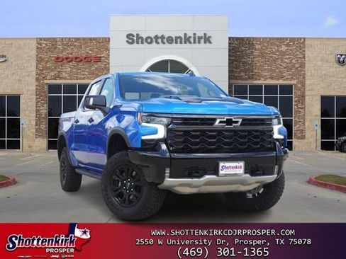 Used 2025 Chevrolet Silverado 1500 ZR2 w/ Technology Package AWD/4WD image 1
