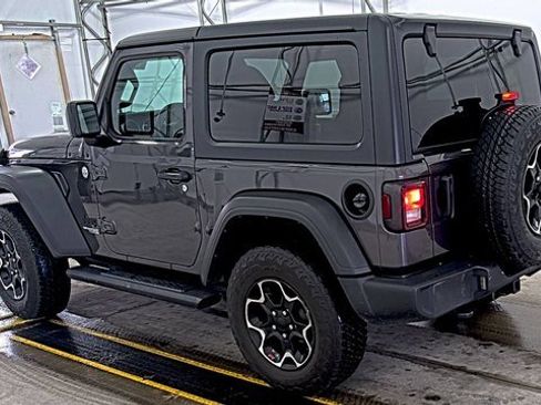Used 2021 Jeep Wrangler Sport S image 4