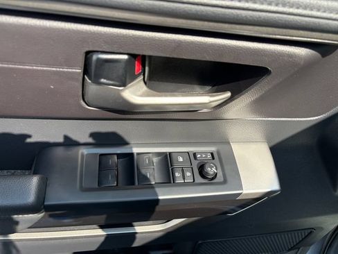 Used 2025 Toyota Sequoia 4WD image 20