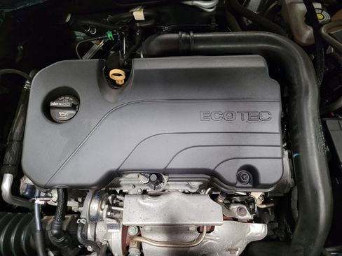 Used 2022 Chevrolet Malibu LT image 30