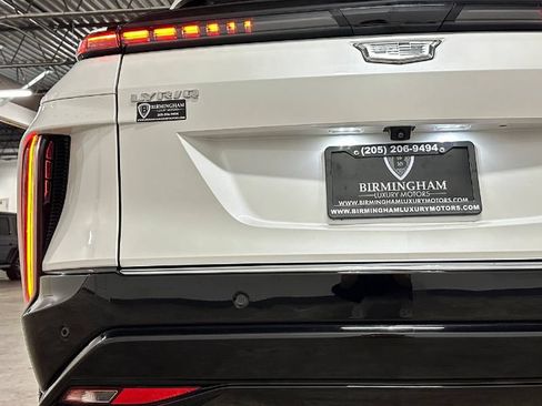 Used 2024 Cadillac Lyriq Luxury RWD image 15