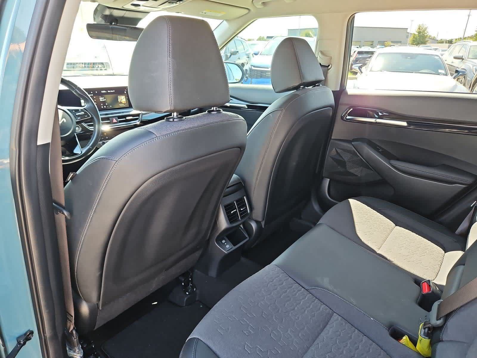 Used 2024 Kia Seltos S FWD image 17