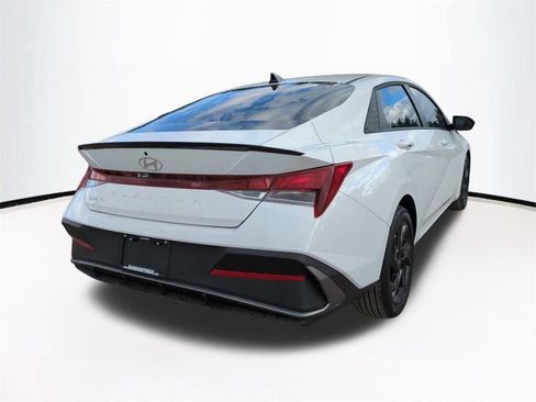 New 2026 Hyundai Elantra Sport image 5