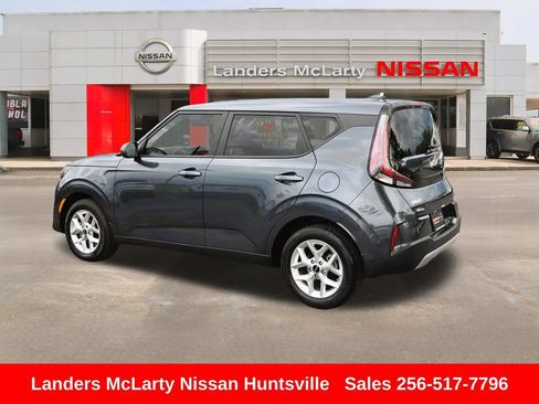 Used 2024 Kia Soul LX w/ Option Group 015 FWD image 6