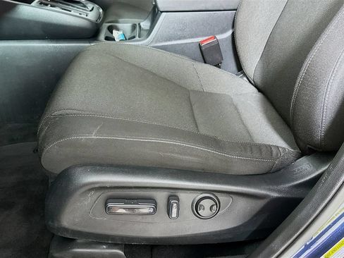 Used 2025 Honda CR-V EX image 9