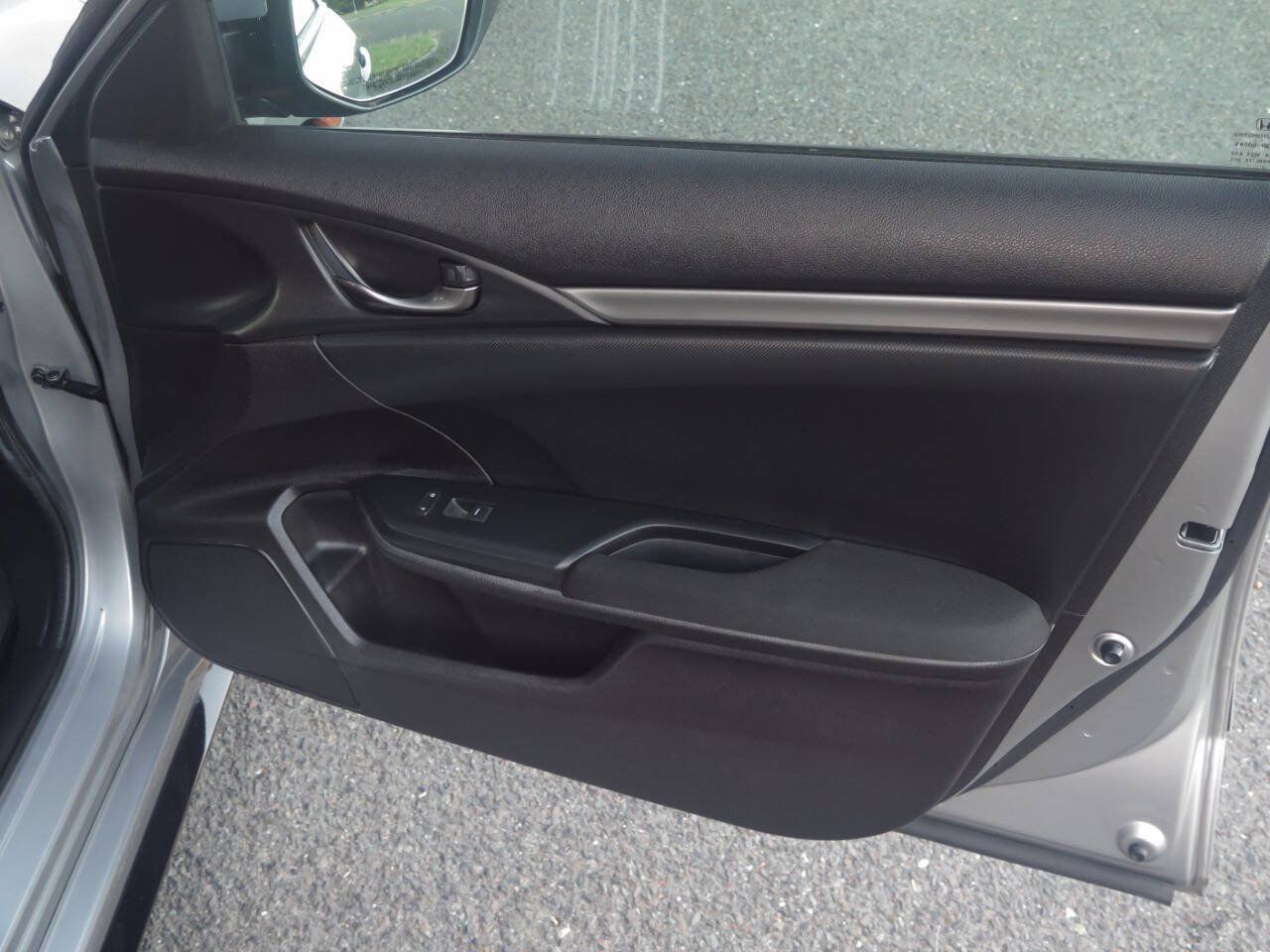 Used 2018 Honda Civic Sport image 31
