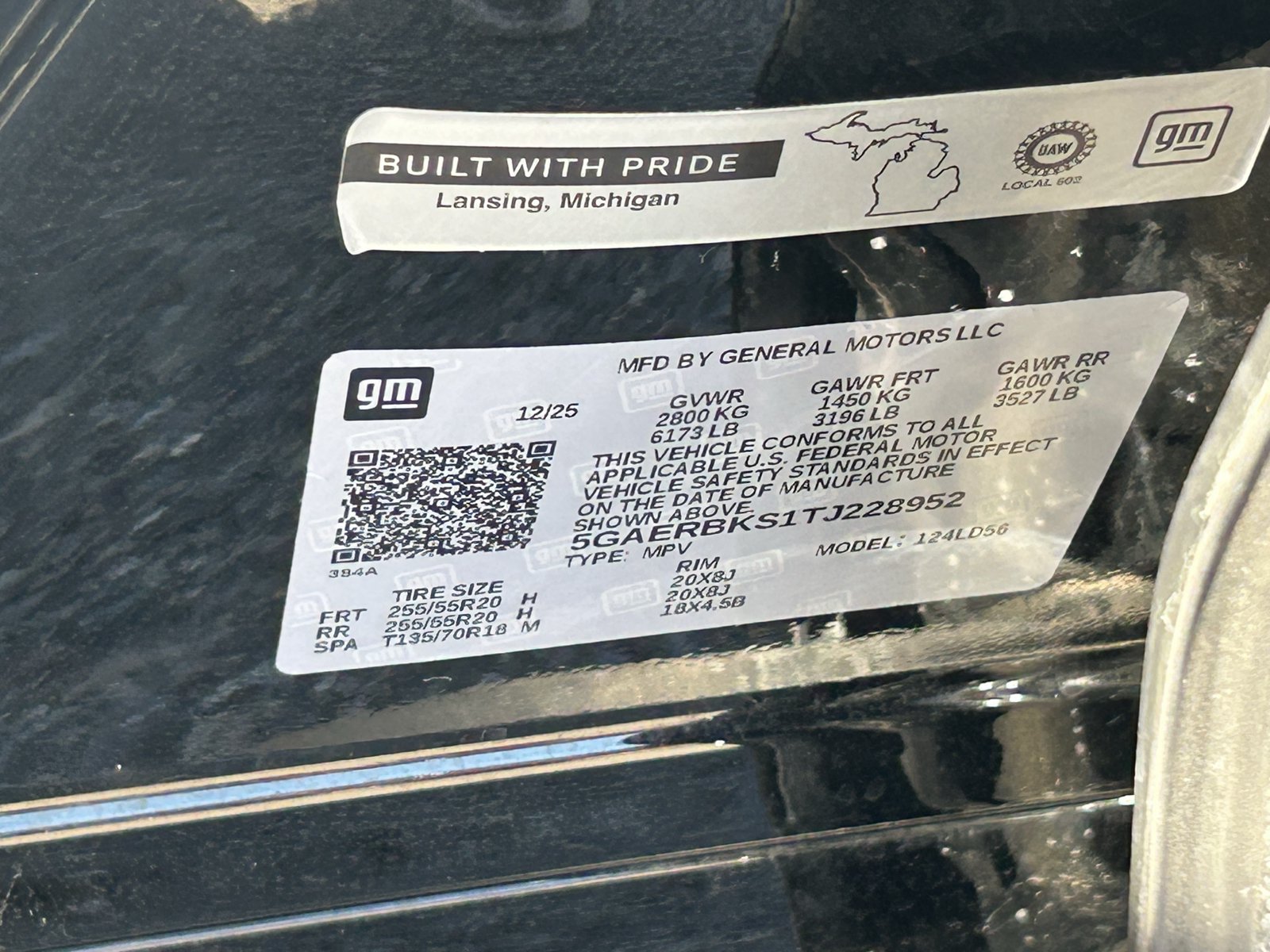 Certified 2026 Buick Enclave Sport Touring FWD image 22