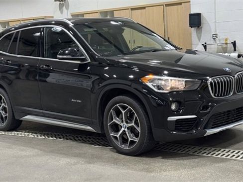 Used 2017 BMW X1 xDrive28i image 2