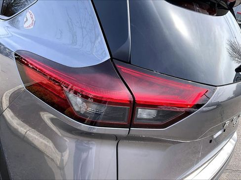 Certified 2023 Nissan Rogue SV AWD/4WD image 32