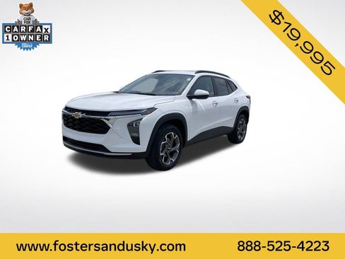 Used 2024 Chevrolet Trax LT w/ Driver Confidence Package FWD image 1