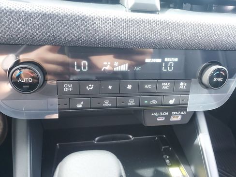 Used 2026 Subaru Outback Premium AWD/4WD image 19
