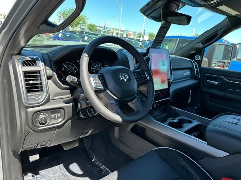 New 2026 RAM 3500 Laramie AWD/4WD image 21