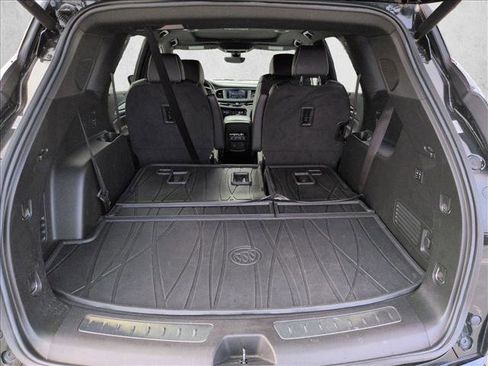 Used 2023 Buick Enclave Avenir w/ Avenir Technology Package AWD/4WD image 6
