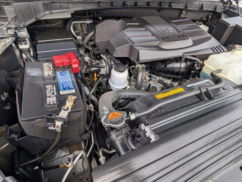 Certified 2024 Nissan Titan SV w/ SV Convenience Package image 22