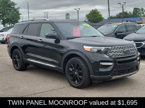 Used 2021 Ford Explorer Limited w/ Equipment Group 301A AWD/4WD image 3
