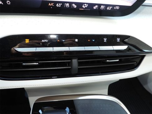 New 2026 Buick Enclave Avenir image 23