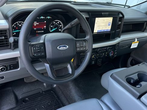 New 2026 Ford F250 XL w/ XL Chrome Package image 11
